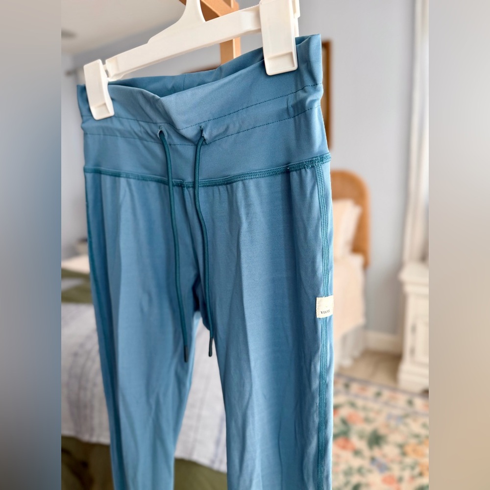 Vuori Daily Leggings Women’s XS - Picture 2 of 6